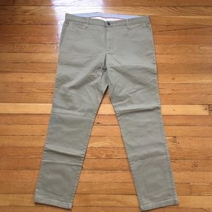 Dockers Slim Stretch Chinos in Khaki size 36x31